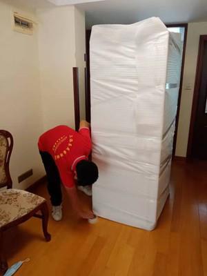 大眾搬家劉師傅談?wù)務(wù)埌峒夜景徇\(yùn)的話(huà)題(圖1) 大眾搬家劉師傅談?wù)務(wù)埌峒夜景徇\(yùn)的話(huà)題(圖1)